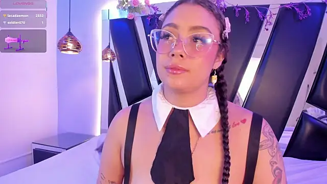 antonelllepiercee's Live XXX Chat