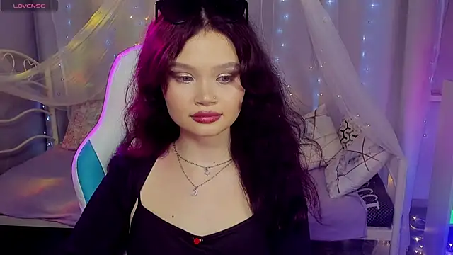EmilyChaves: онлайн-секс-чат