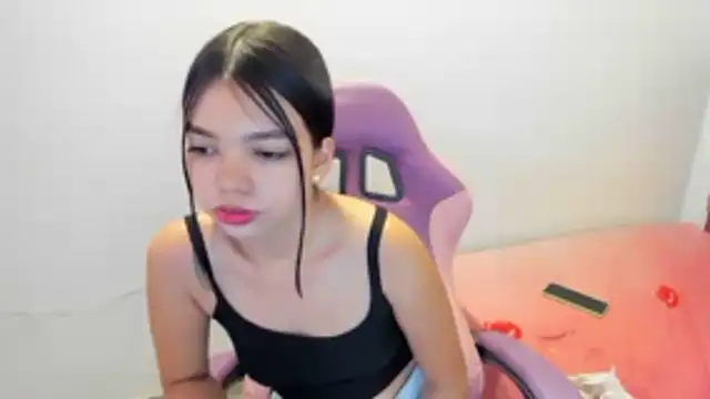 Онлайн чат XXX shy_luna18