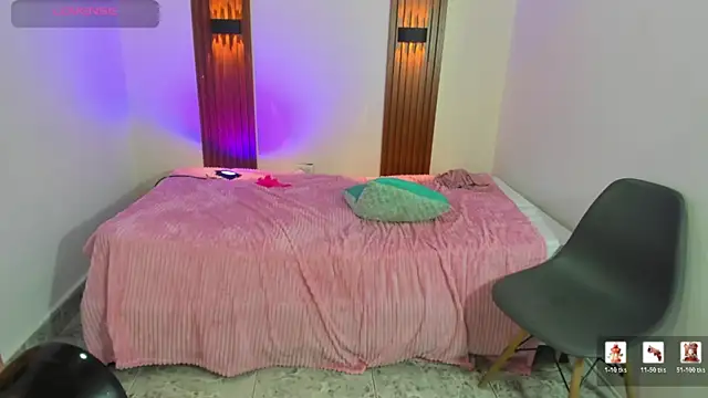 Chat +18 de zoe_hayami ao vivo