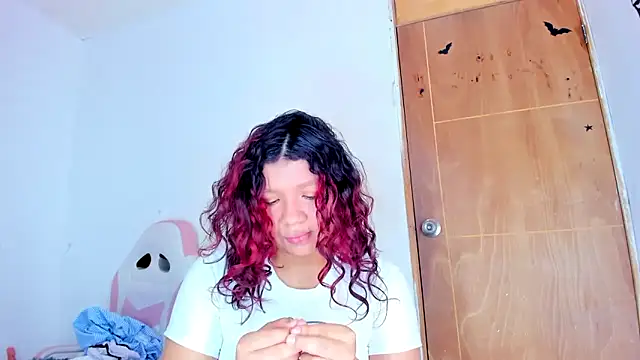 Emily_Coper18: απευθείας συνομιλία ΧΧΧ
