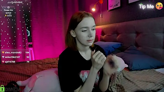 Lesi_Moonie01 élő XXX-chatje