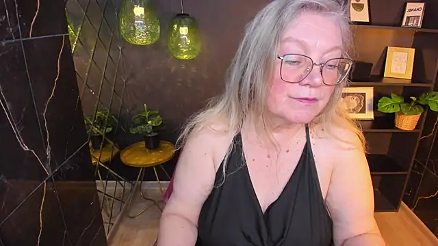 NataliMellow élő XXX-chatje