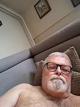 petvarad's Live XXX Chat