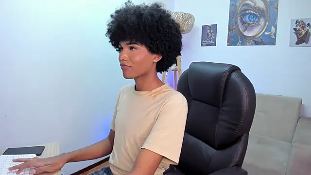 NaomiSaenz_ webkamerás műsora