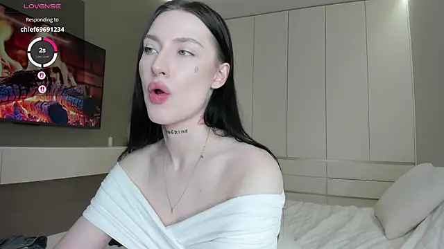 JenniferQueen11 live XXX chat