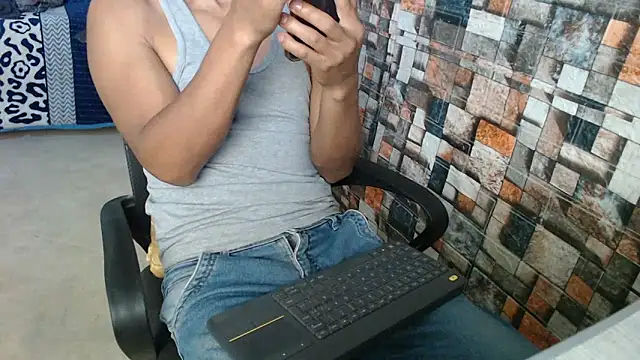sexymen-----'s Webcam Show