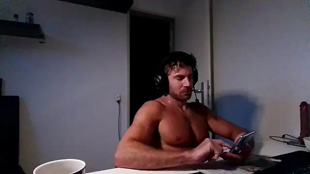 alpha-hunk Webcam-Show