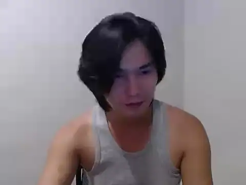 urhalfguyxx 网络视讯表演