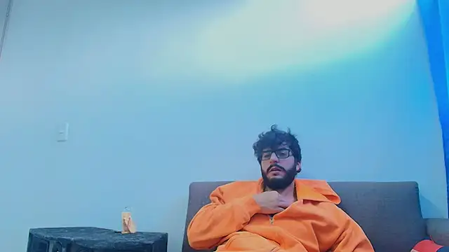 thomas_gun লাইভ XXX চ্যাট