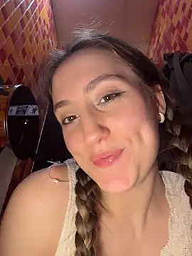 Chat +18 de Tiny_Anny ao vivo
