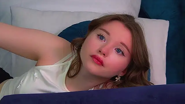 KeiraAsti live XXX chat