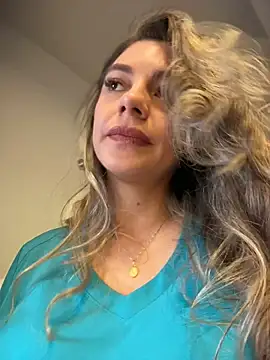 alicee16n Webbikameraesitys