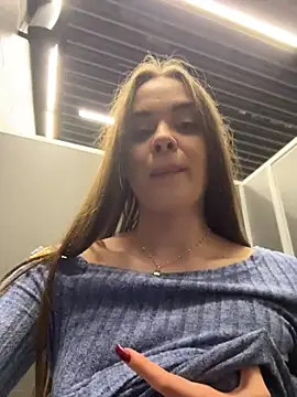 KristiRich webcam show