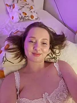 XXX chat uživo modela ooopsitscandy