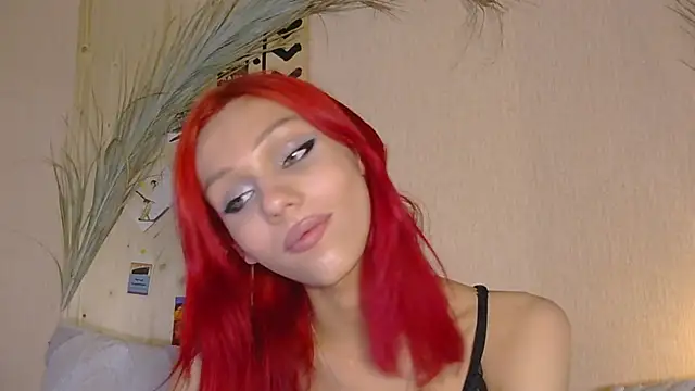 Show modela Kirana_Hayes na web-kameri