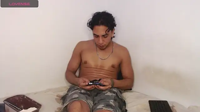 Monkey_uchiha777 Webcam Show