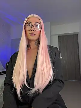 miss_tatiana_ Show in webcam