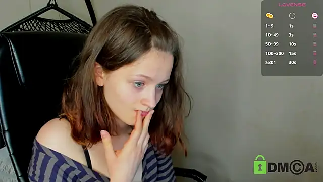 Alina_MillsのライブXXXチャット