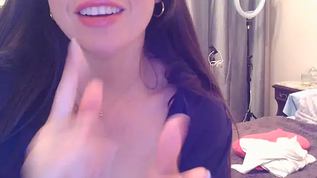 mery_lou20252 Pertunjukan Webcam