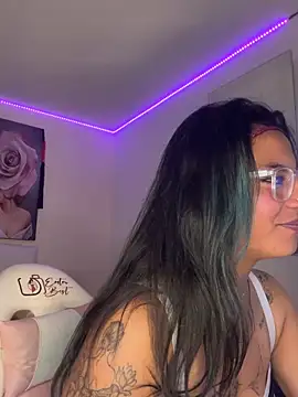 Chatroom XXX en direct de SamathaMay