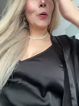 Pokazy przed kamerką – OneBeauty_