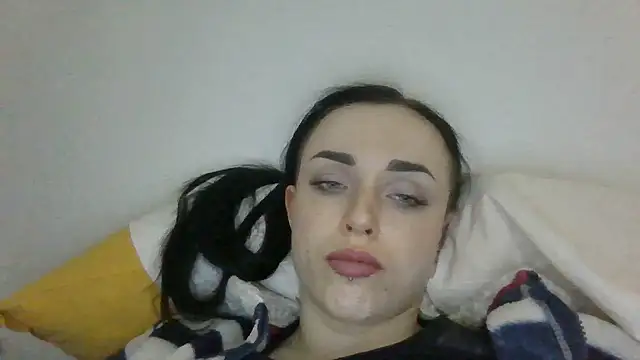 Chatroom XXX en direct de Trinsy_Love
