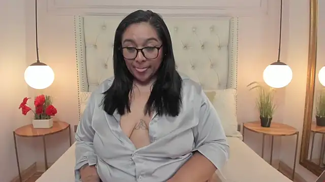 ViickyLee live XXX chat