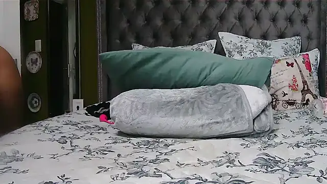 Queenxxxjesy Chat XXX in diretta