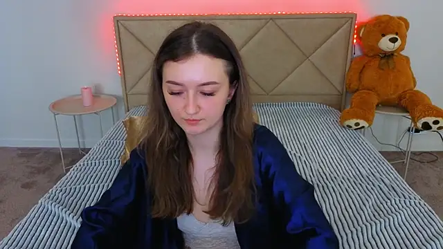 Chat XXX en directo de CyrenaLuxe