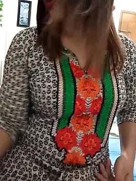 Chat XXX ao vivo de Tanha18
