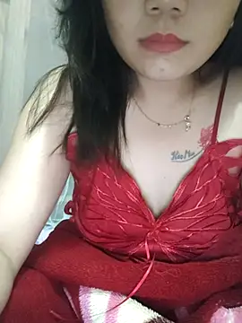 Miu_sexyy98 即時 XXX 聊天
