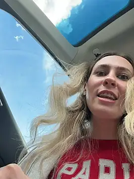 M1ssyk1ssy's Webcam Show
