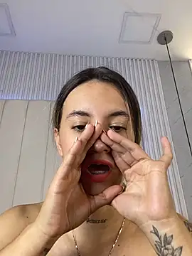 แชท XXX สดของ JuliaColemann