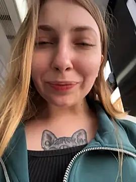 XXX chat uživo modela Sunny___Bunny