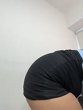 Czat XXX na żywo – EMILIIA_RICHTER__