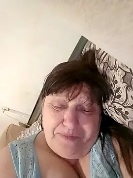 Apeesynka55211's Webcam Show