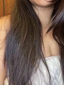 DAMNI_9 Adlı Modelin Canlı XXX Sohbeti