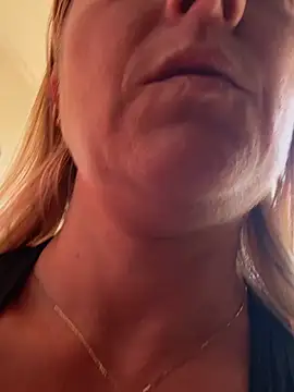 NikkiBlisss' Webcam Show