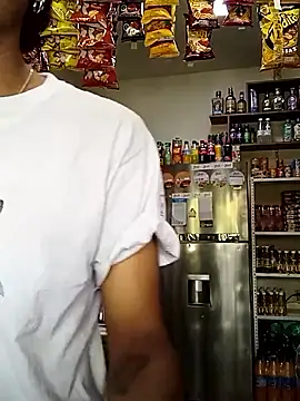 SkinniYamo Pertunjukan Webcam