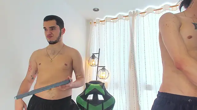 TheBatMansion élő XXX-chatje