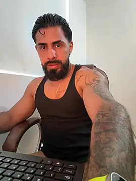 Ryan_Black3 élő XXX-chatje