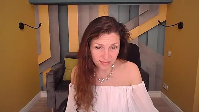 EllaLong – Kamerová šou