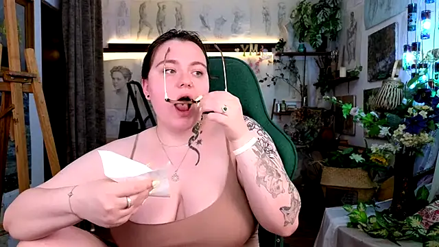 CatherineClaire Chat XXX in diretta