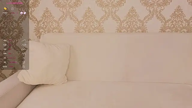 foxy_bloomm Webcam Show
