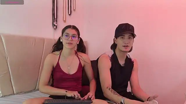sweetauracouple: απευθείας συνομιλία ΧΧΧ
