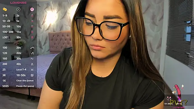 XXX chat uživo modela Lucia_star__