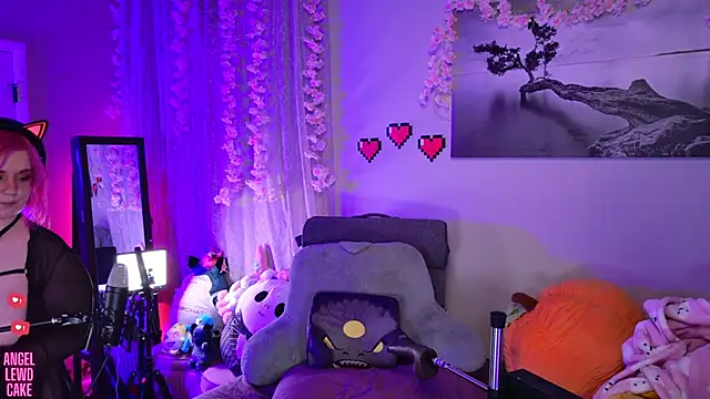 Angel-Lewd-Cake's Webcam Show