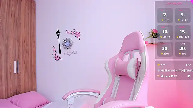 dina_ellis1's Webcam Show