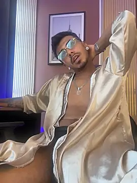 Chat XXX ao vivo de Latinmoster_boss